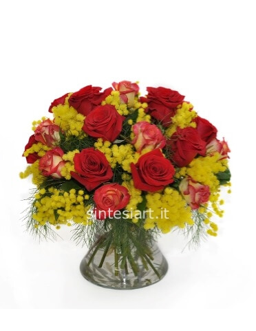 Bouquet di rose assortite e mimosa, misura media